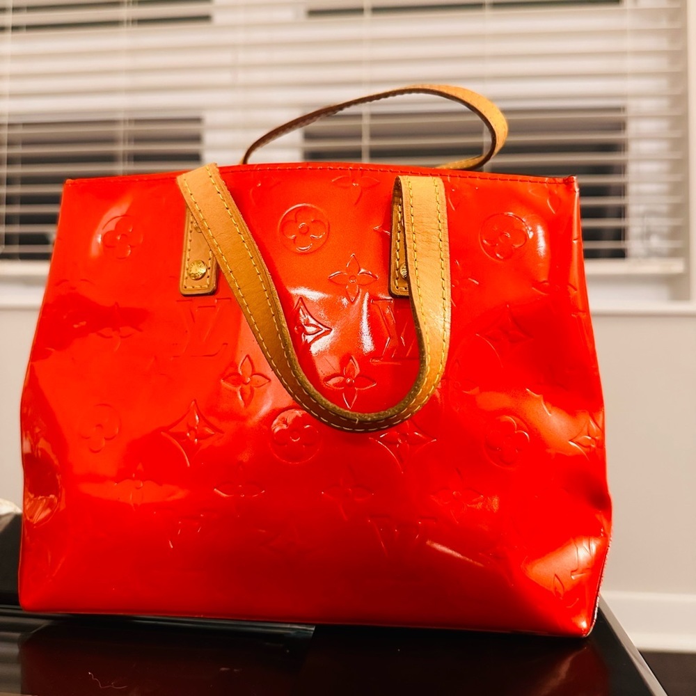 Louis Vuitton Reade Monogram Embossed Vernis  Leather Tote - Picture 11 of 16